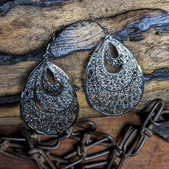 handcrafted Jewelry - dangle hook earrings